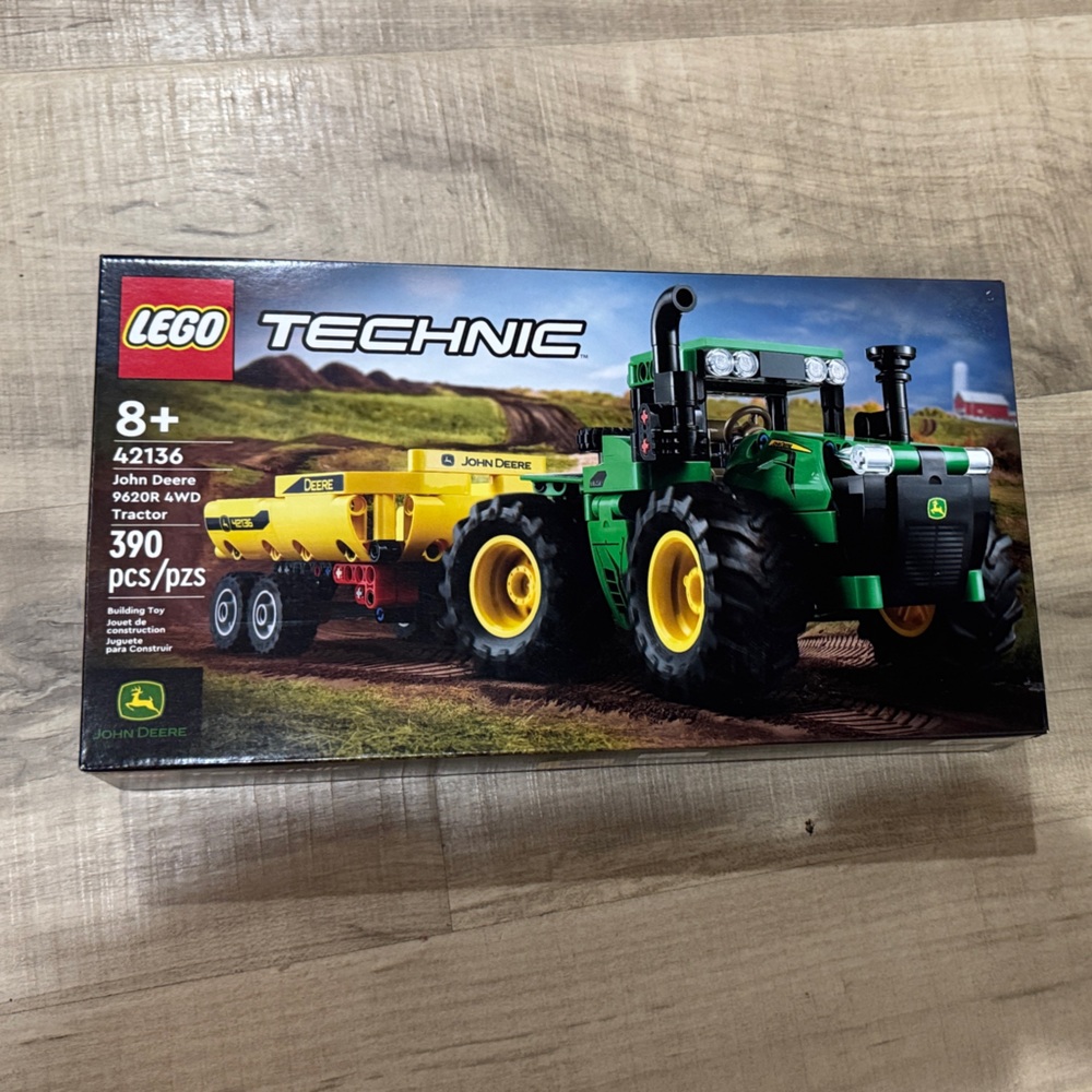 LEGO Technic John Deere Tractor Set - Green, Yellow, Black